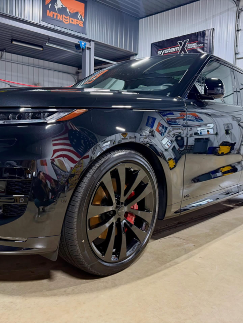 Mirror-finish black Range Rover